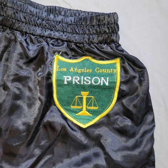 Los Angeles County Prison black shorts M/L - Picture 2 of 4